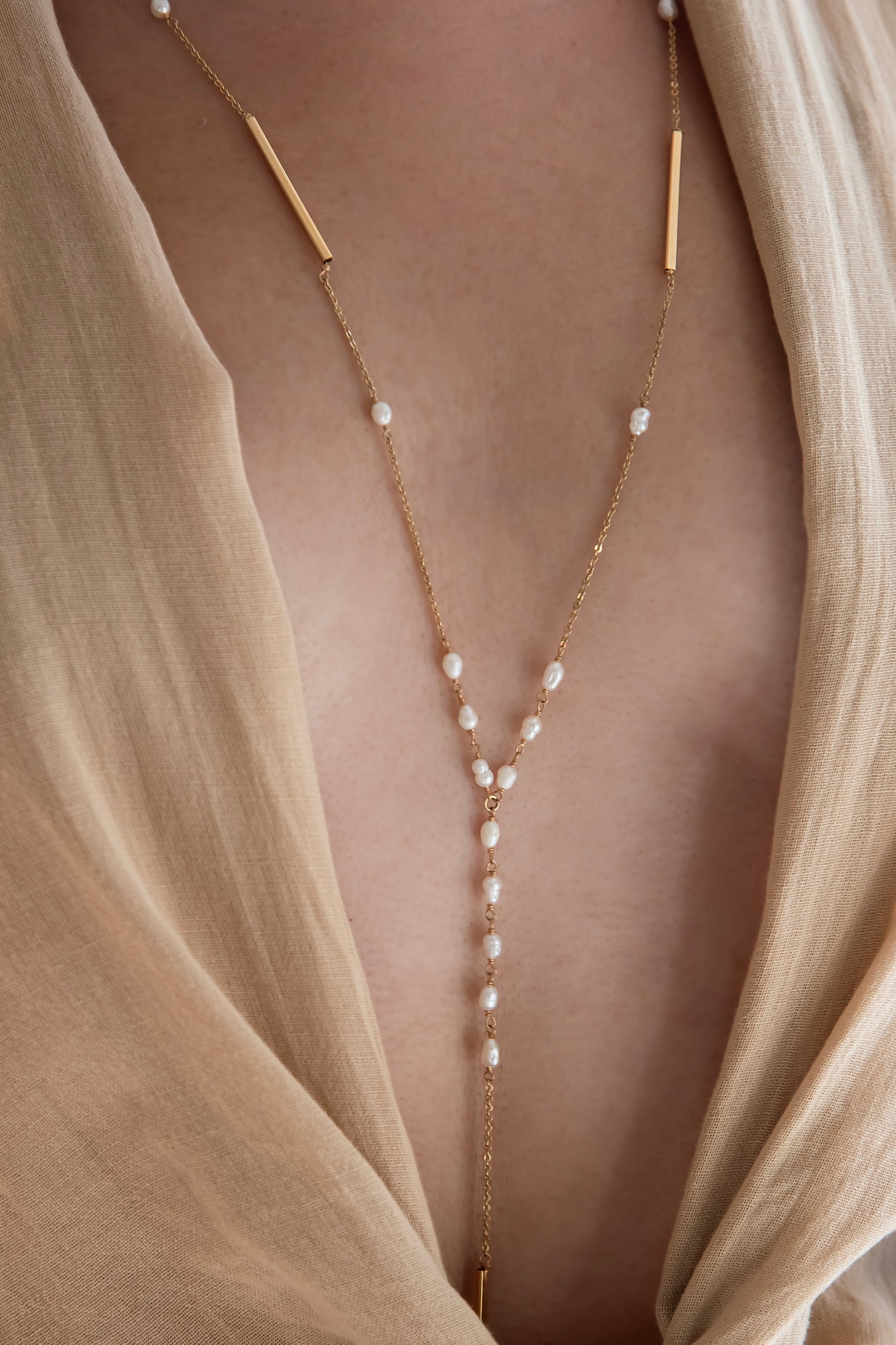 SOUTH SEA – Wire-Wrapped Pearl Body Chain