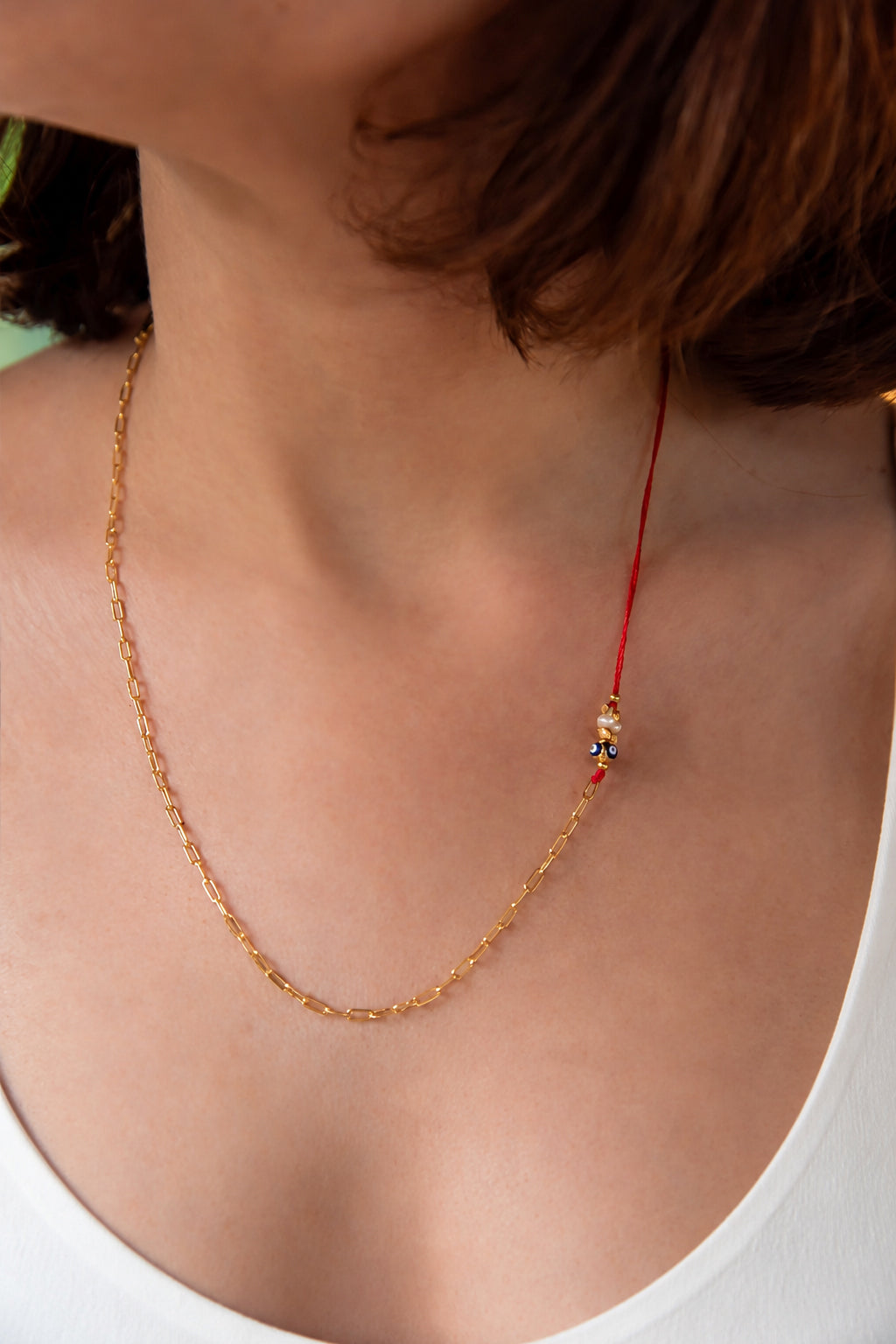 AURA – Minimalist Necklace with Red String