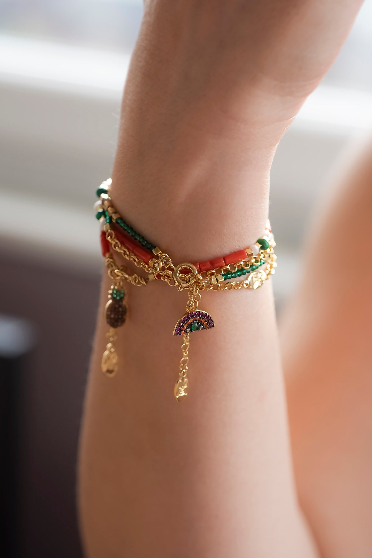 SURPRISE – Rainbow of Luck Bracelet Set