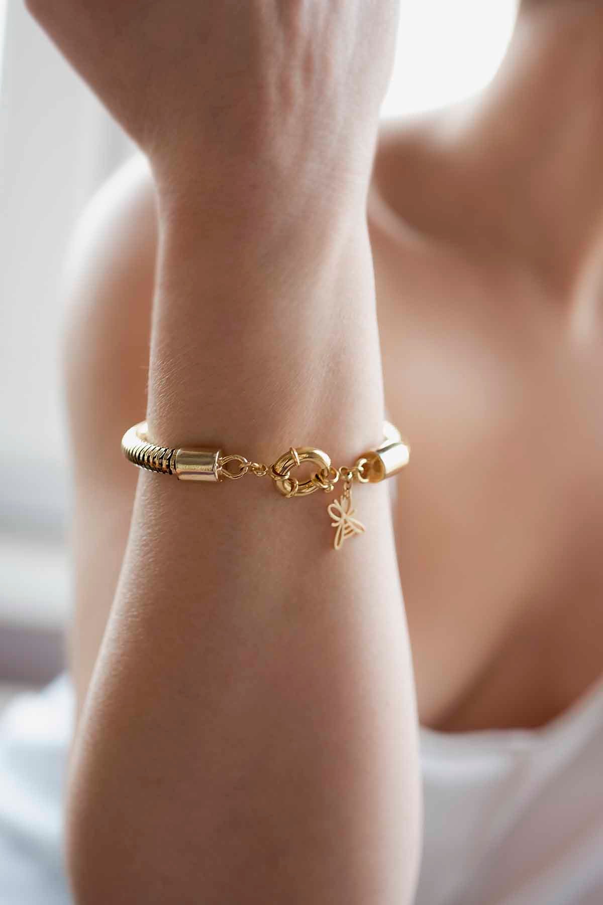 MAIA – Coiled Statement Chain Bracelet