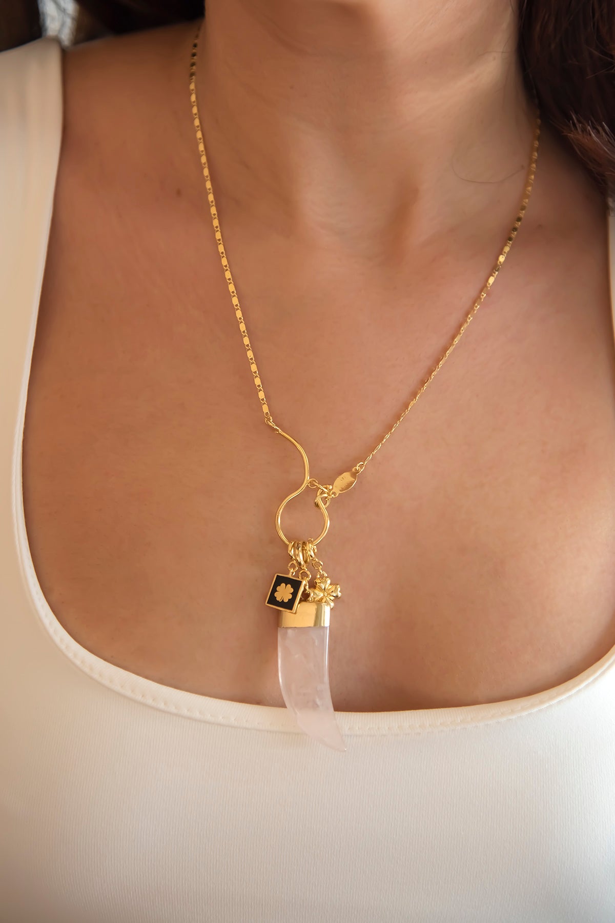 LUCKY CLOVER – Shamrock Luck Pendant