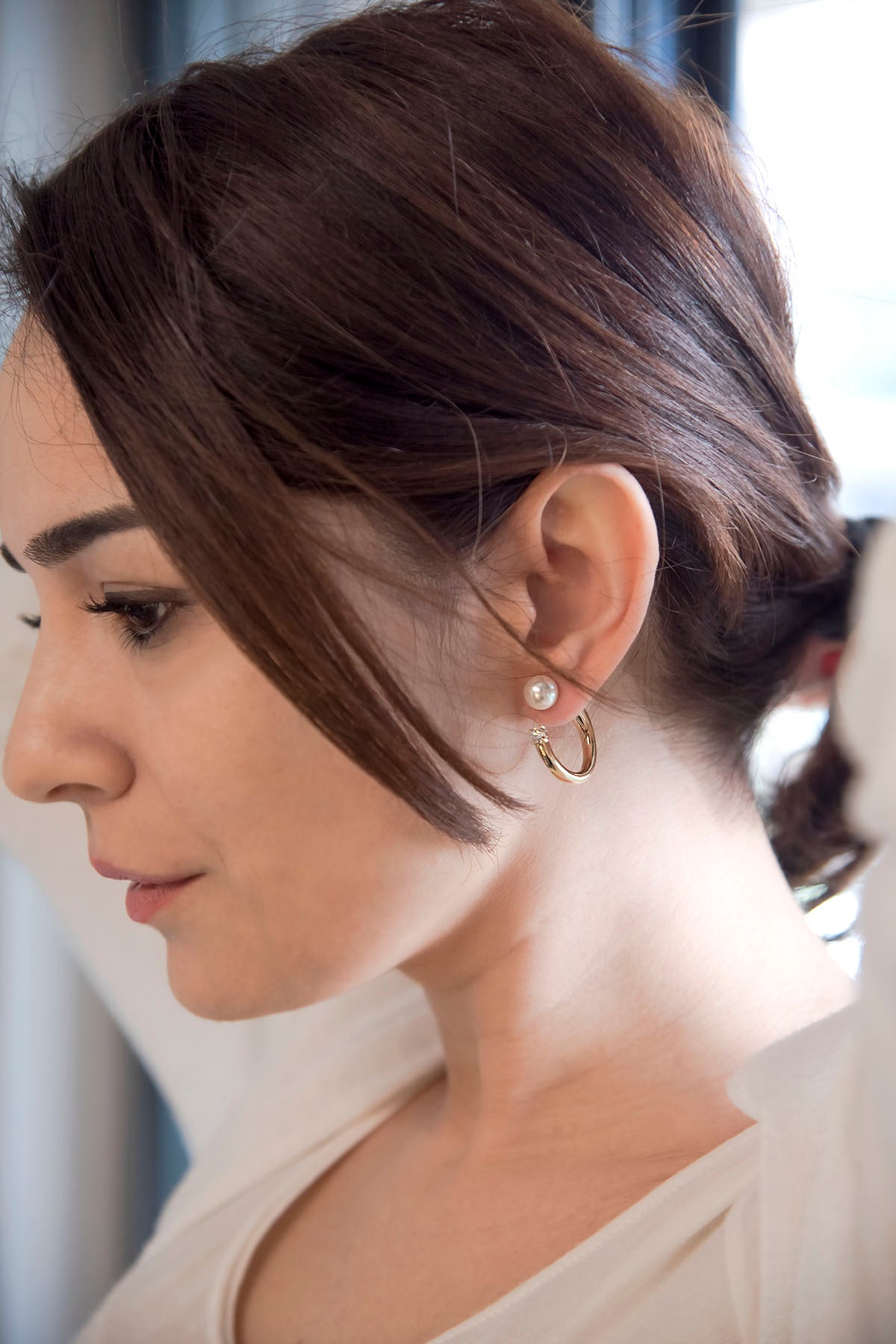 PEARLY HOOP - Pearl Earring