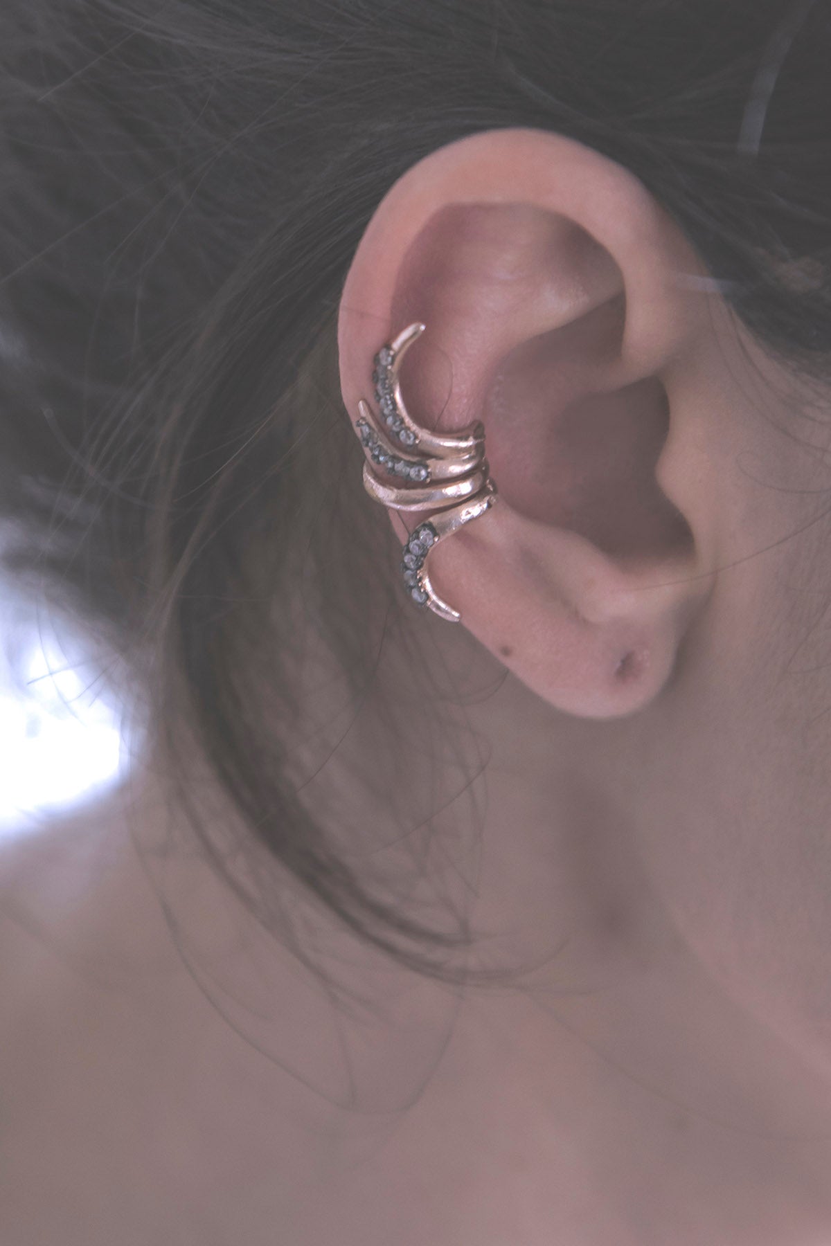 IVY – Sculptural CZ Ear Cuff