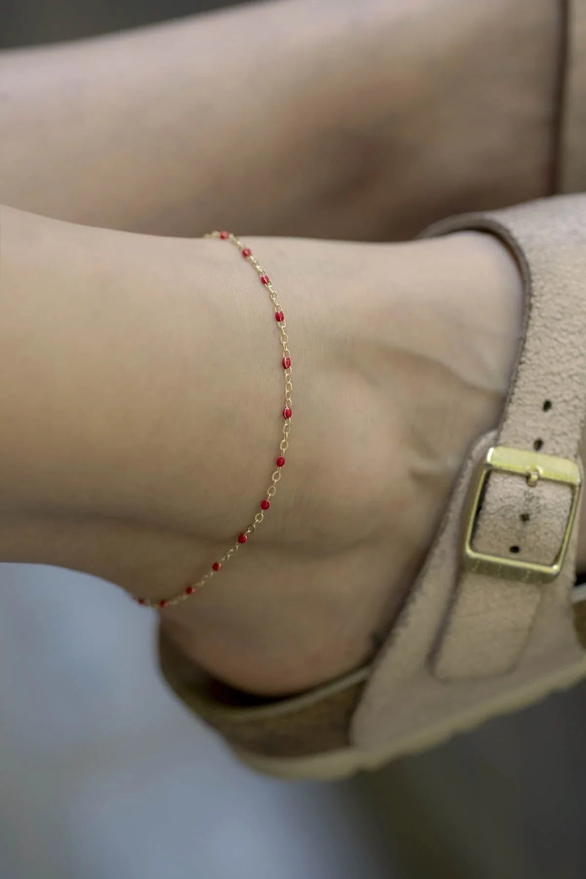 NELIPOT β Red Enamel Chain Anklet