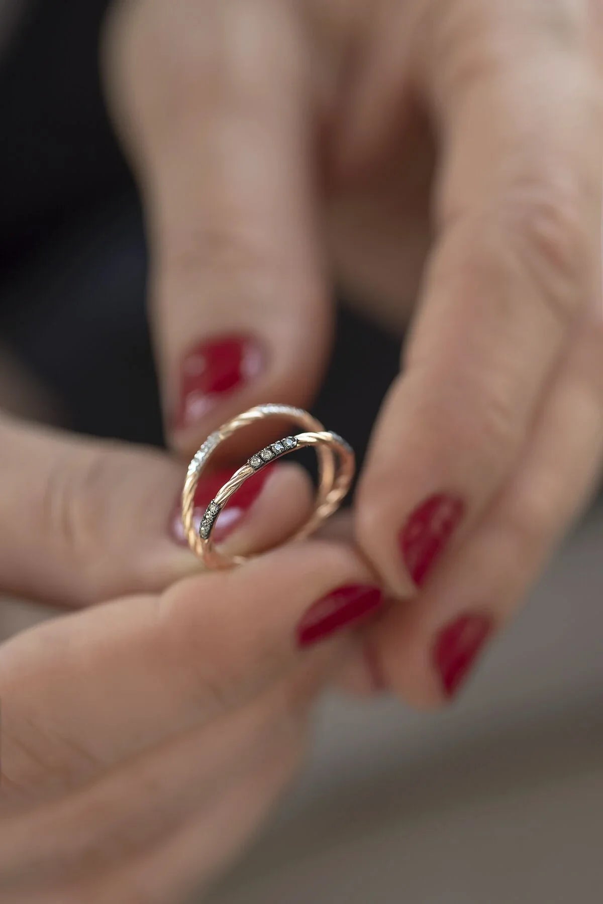 ELDA – Cognac Diamond Band Ring