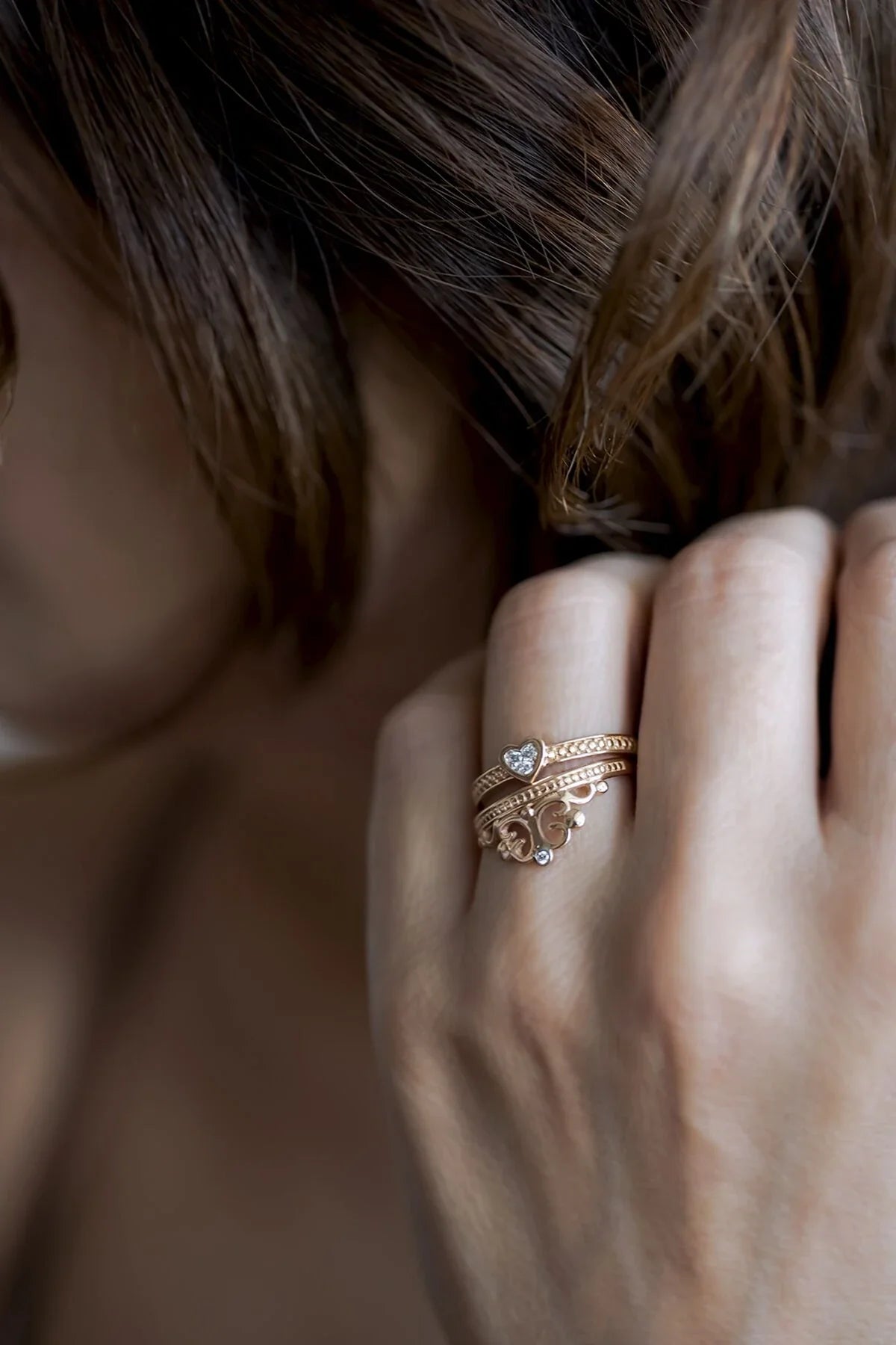 TIARA – Vintage Crown Diamond Band