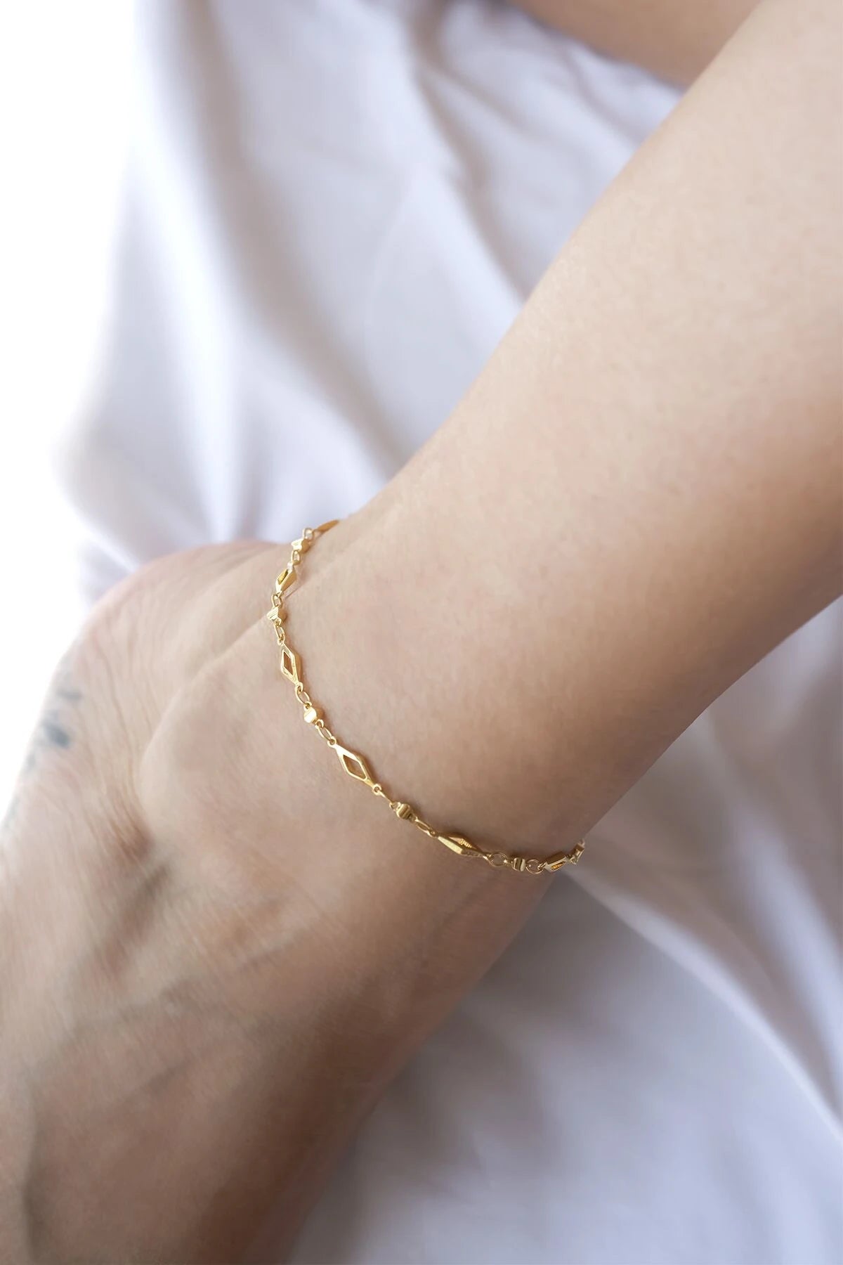 ADELIA - Thin Chain Anklet