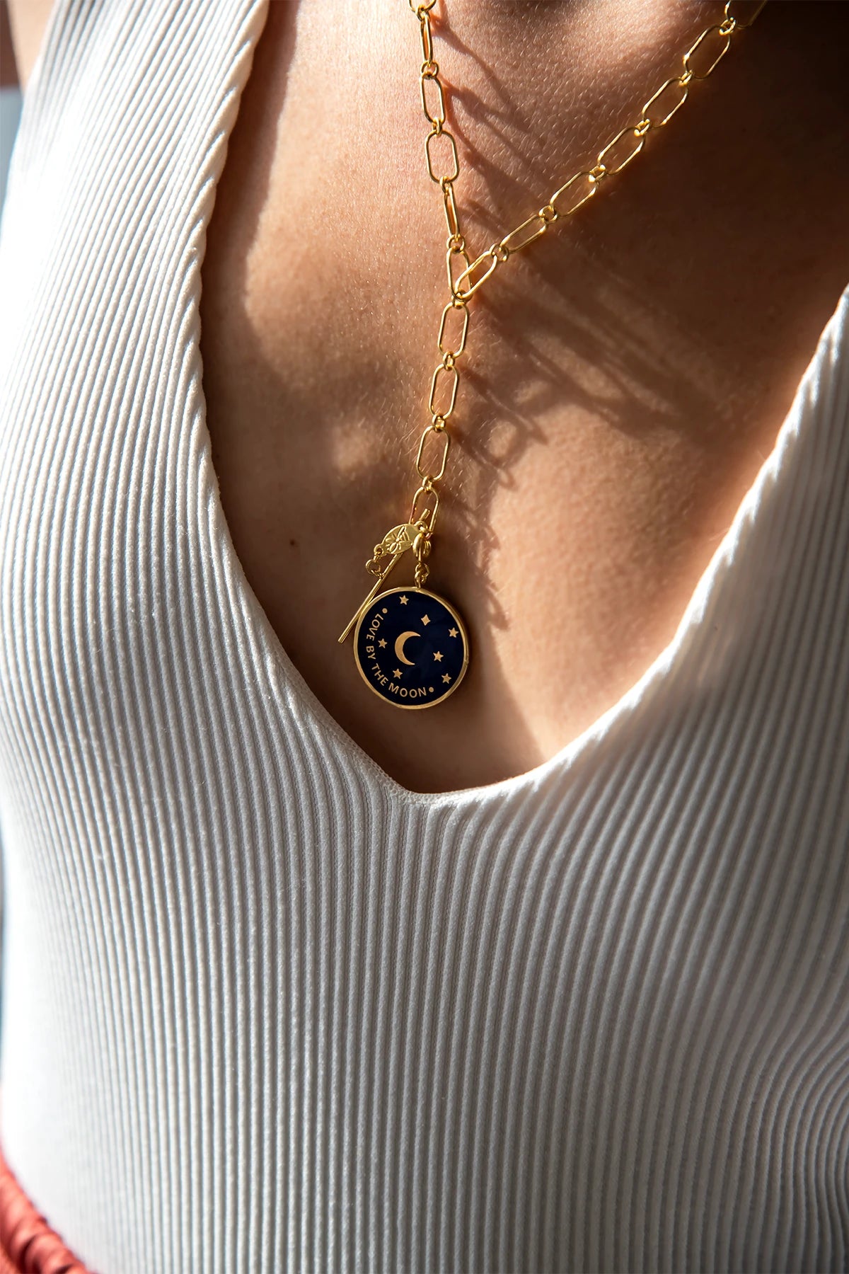 OVALE – T-Clasp Chain Necklace