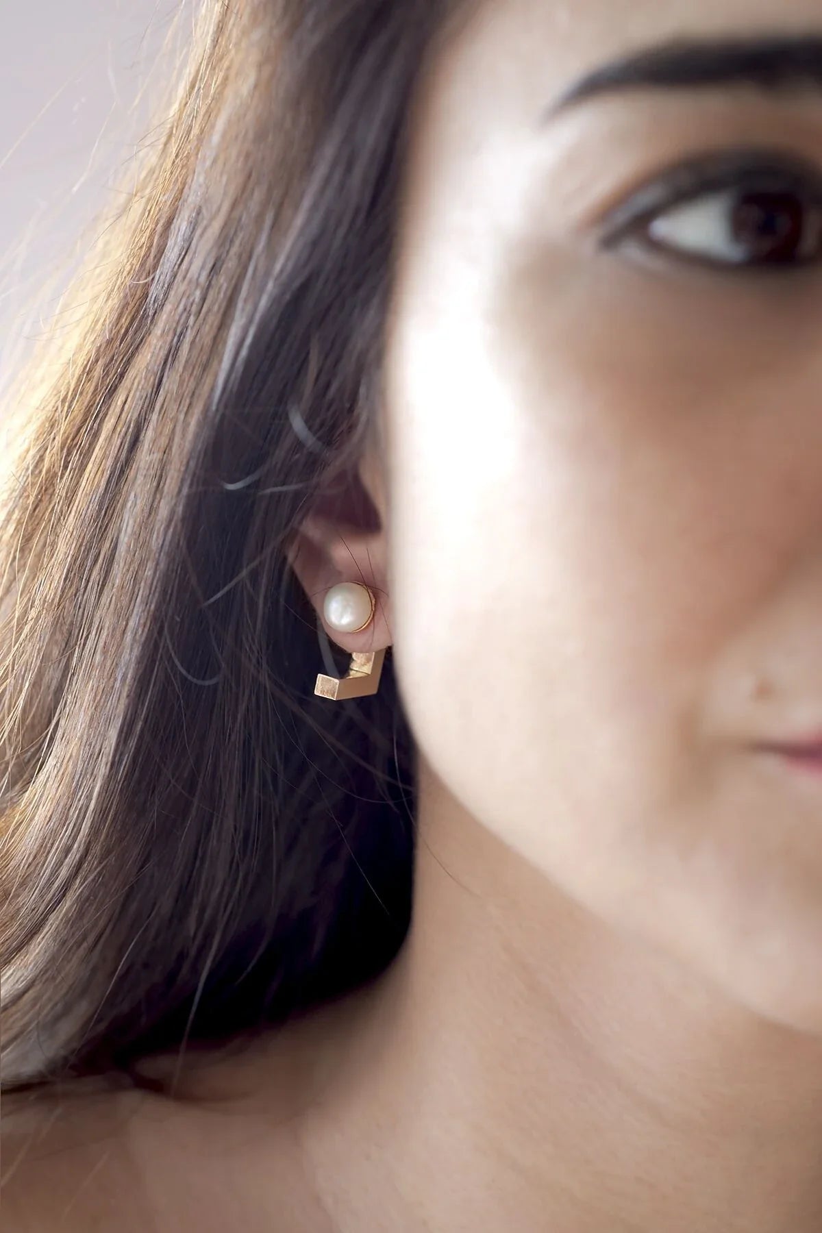 BLUNT β Pearl Ear Jacket Earrings