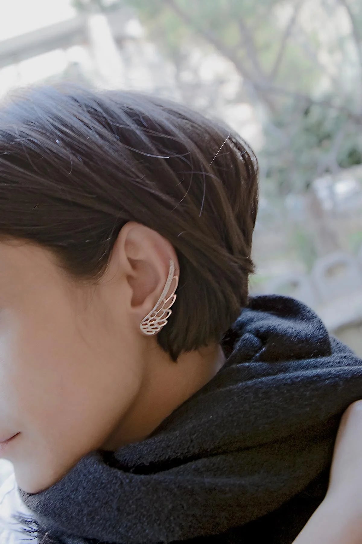 PINKY ANGEL – CZ Wing Ear Climber