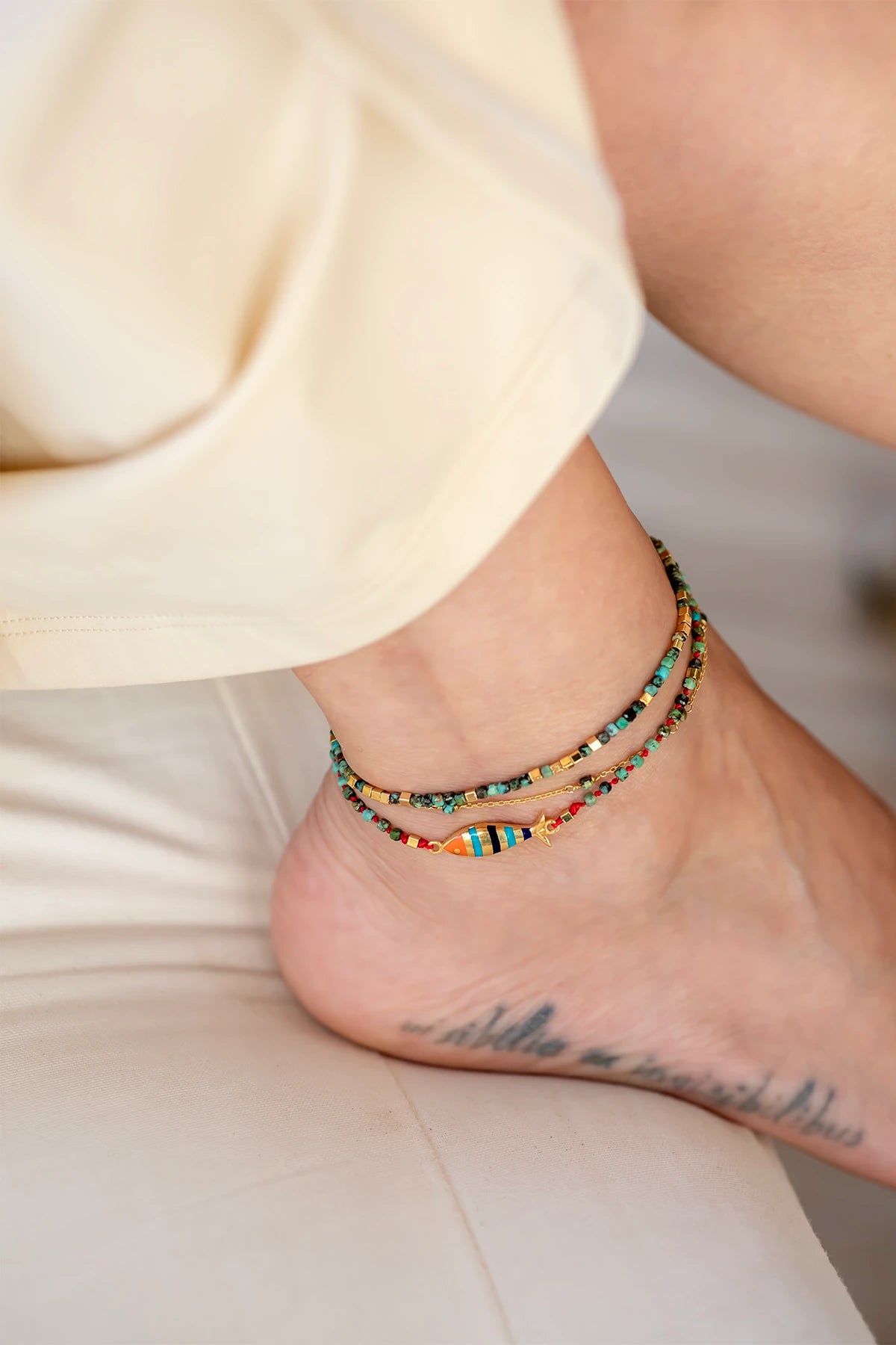 IZZY – Turquoise Layered Anklet Set