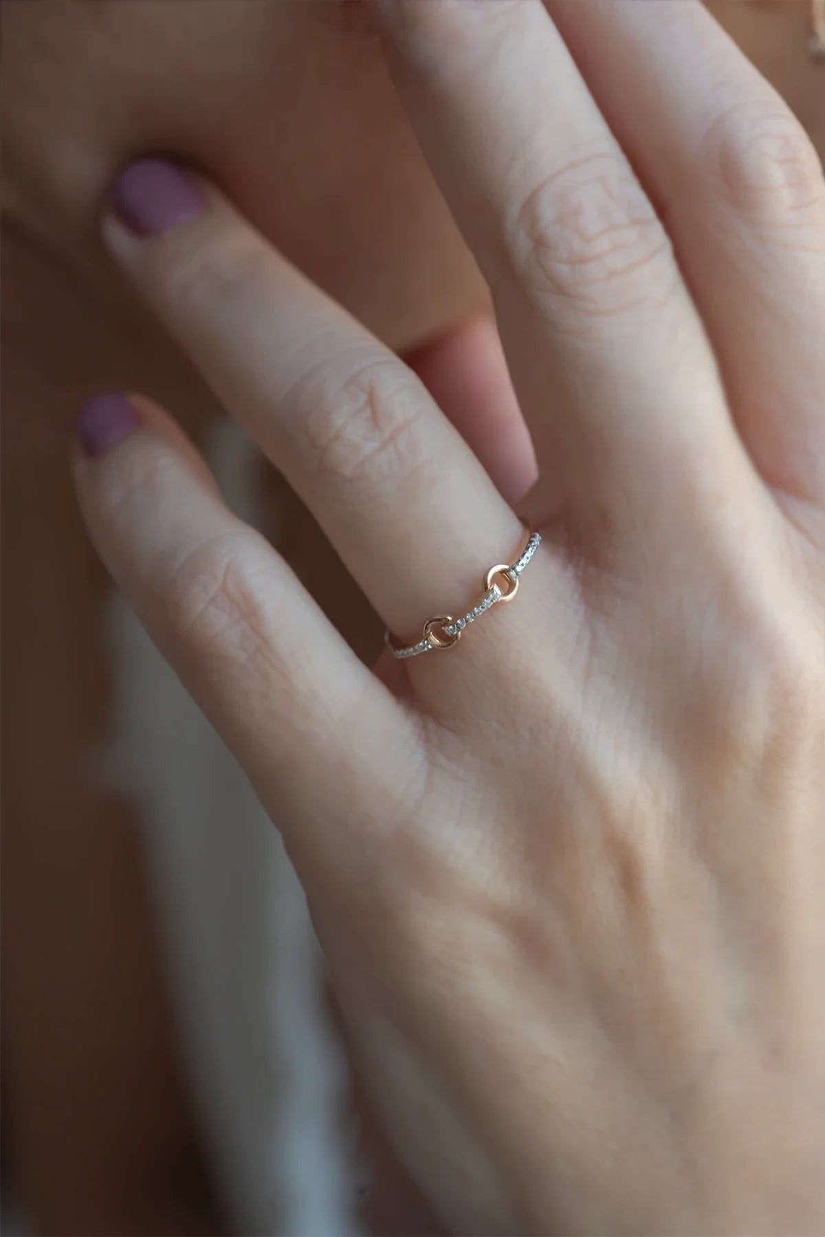 NORAH – Delicate Link Diamond Ring
