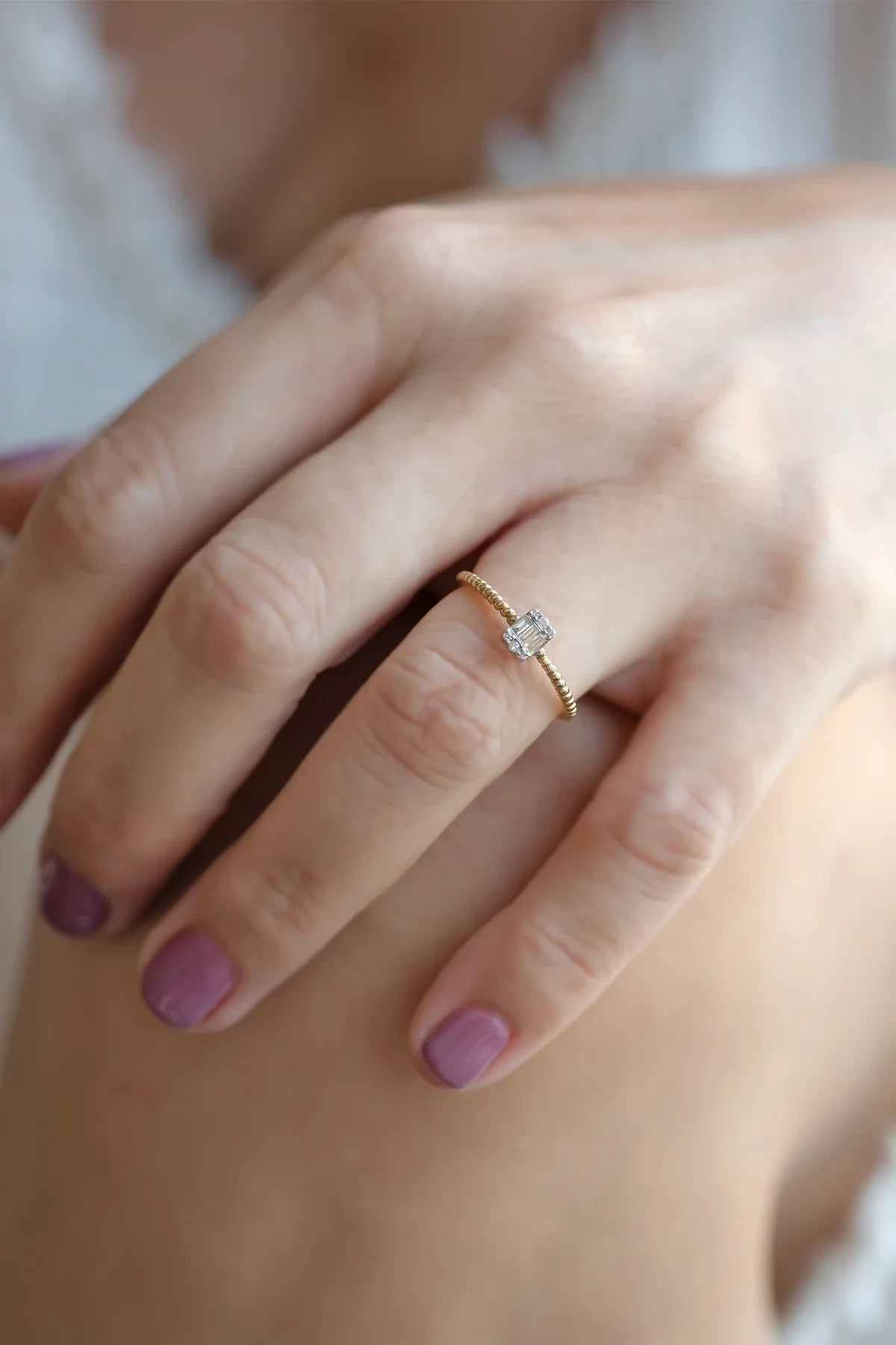 ISABEL β Baguette & Round Diamond Ring