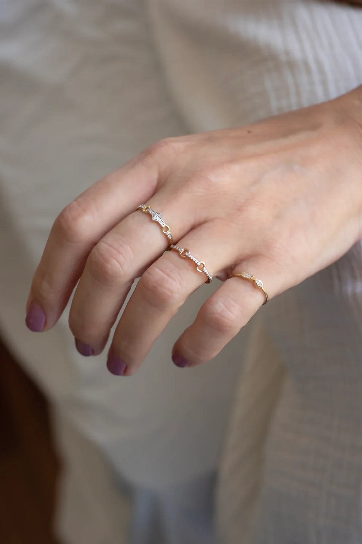 CORDELIA - Minimal Diamond Ring