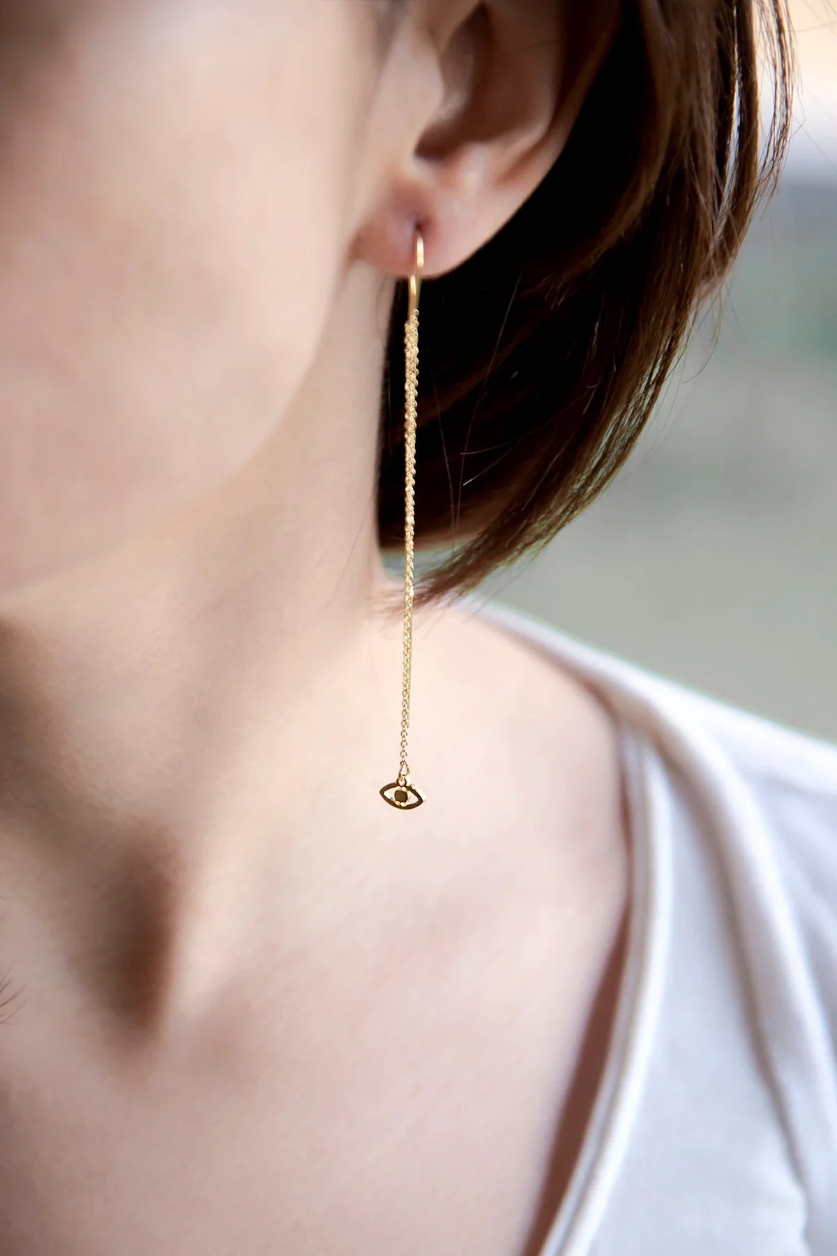 TINY EYE β Single Chain Eye Earring