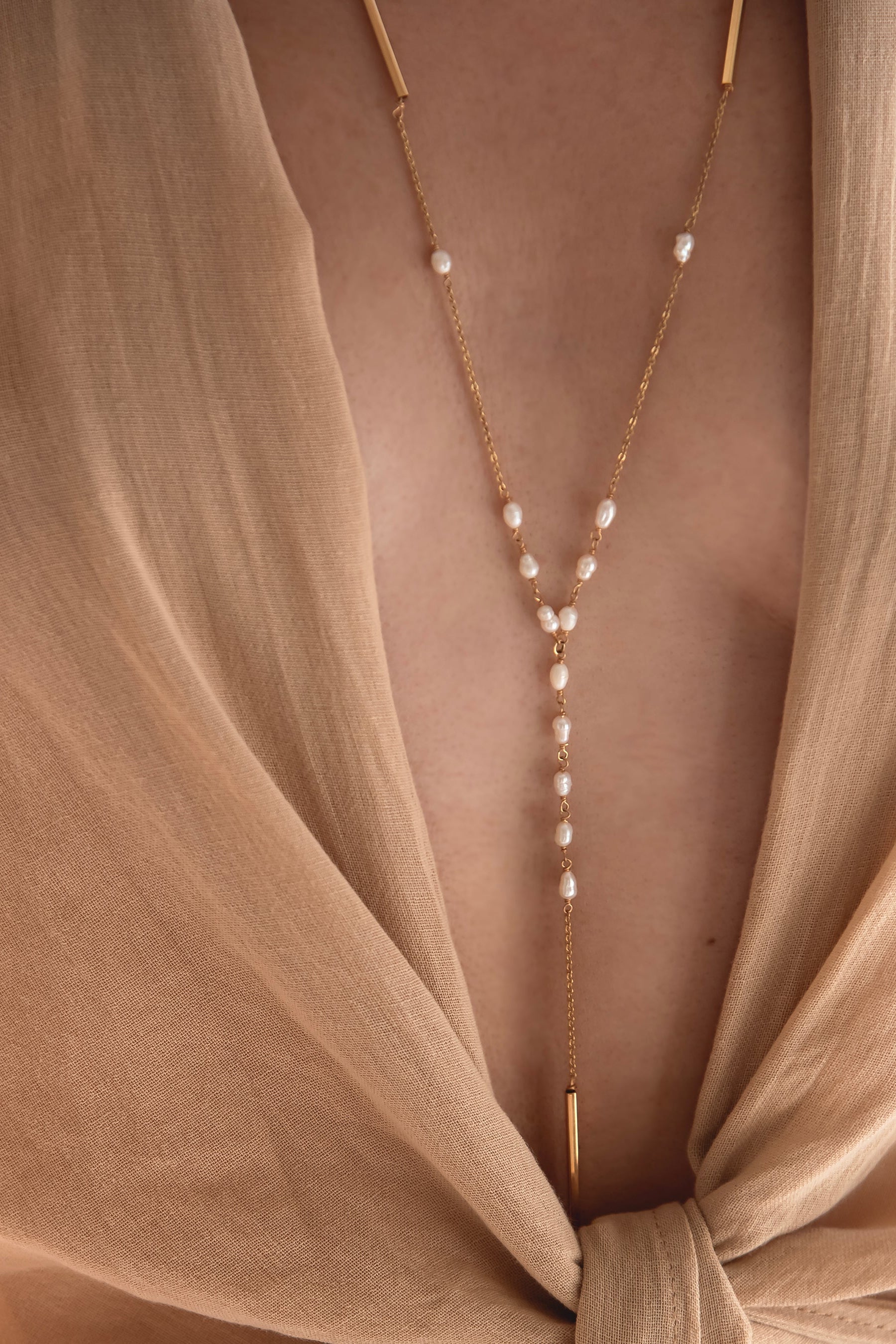 SOUTH SEA – Wire-Wrapped Pearl Body Chain