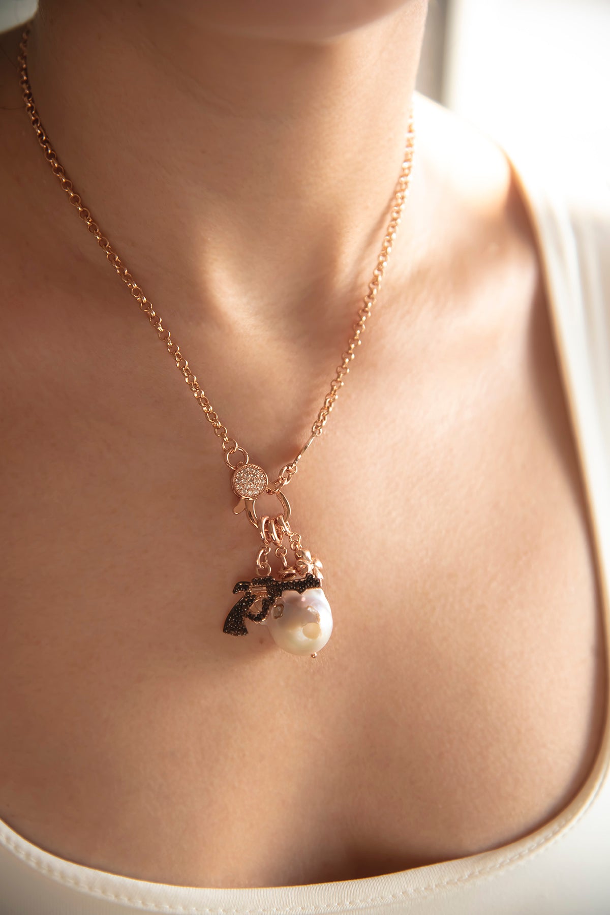 BANG BANG – Pistol Charm