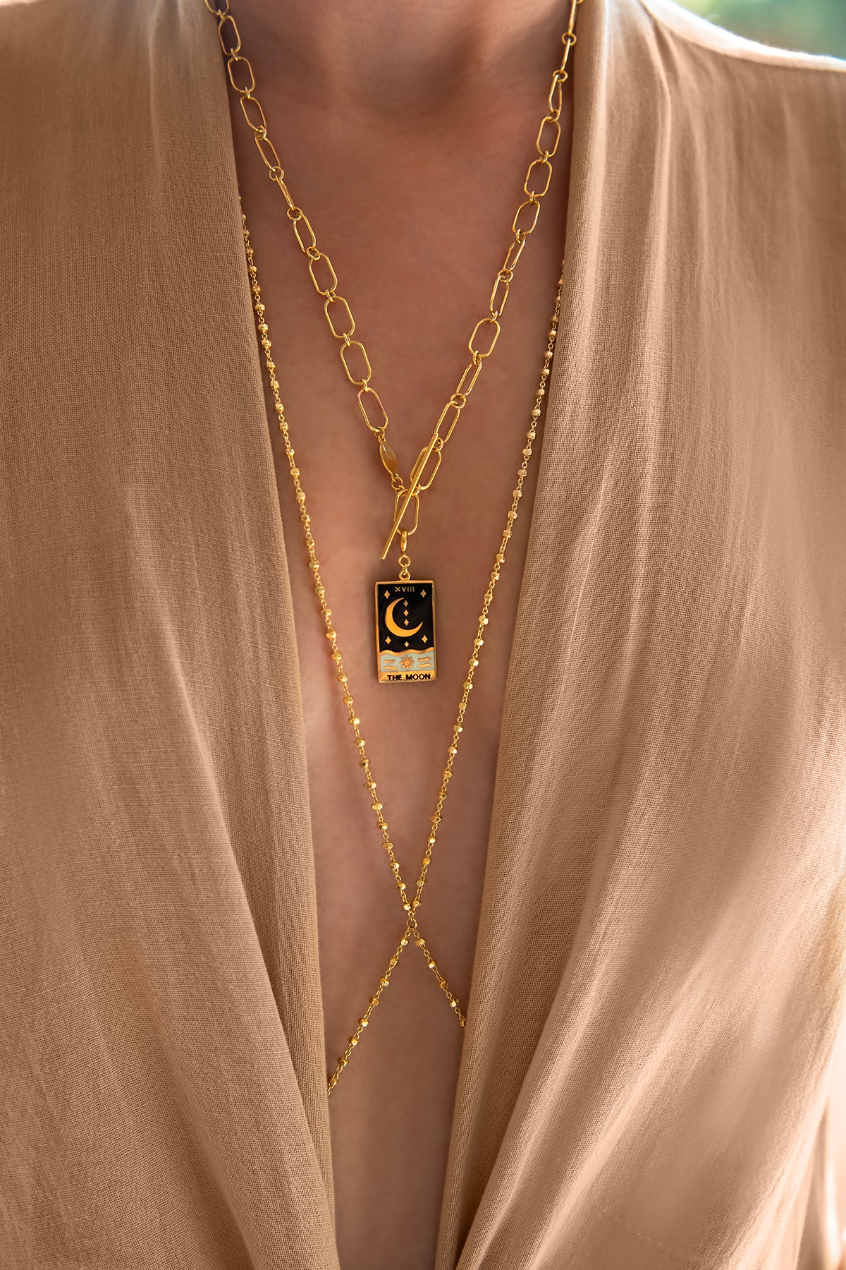 THE MOON – Tarot Charm