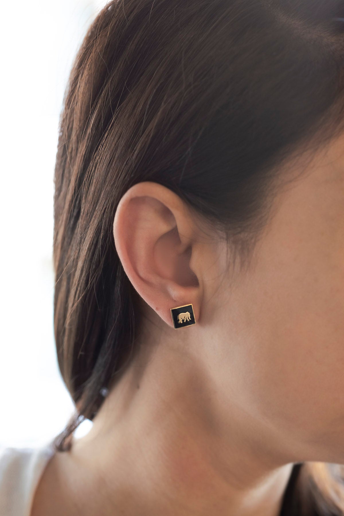 LUCKY ELEPHANT – Fortune Stud Earring