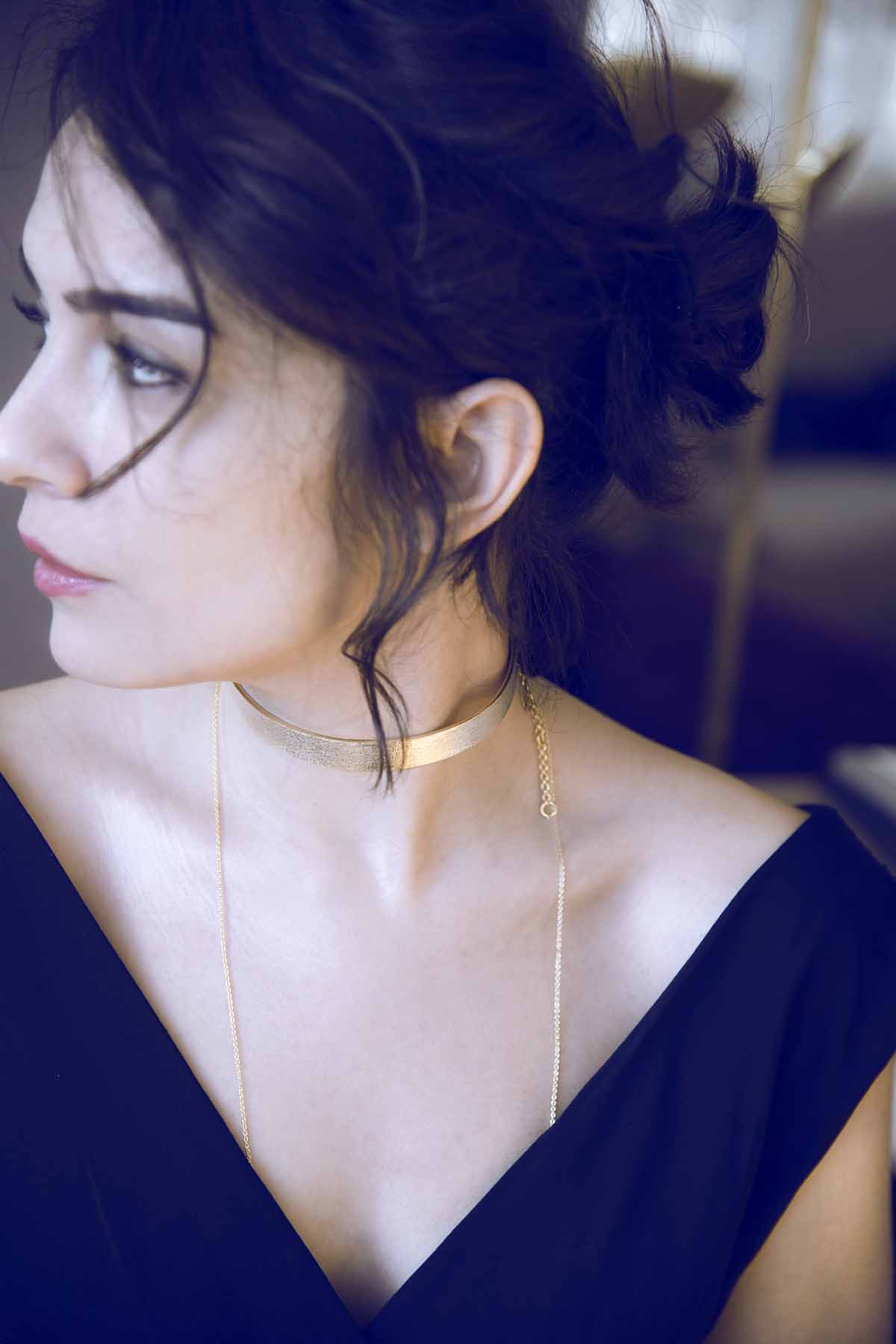 CHOKER - Textured Statement Necklace