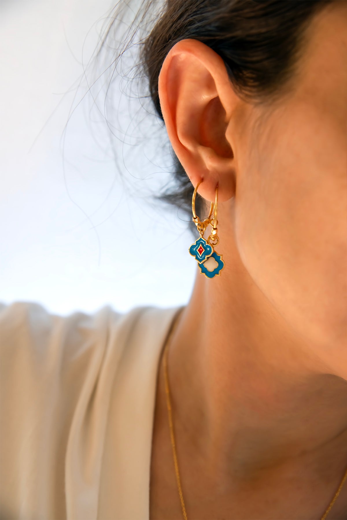 MAJORE - Enamel Hoop Earrings
