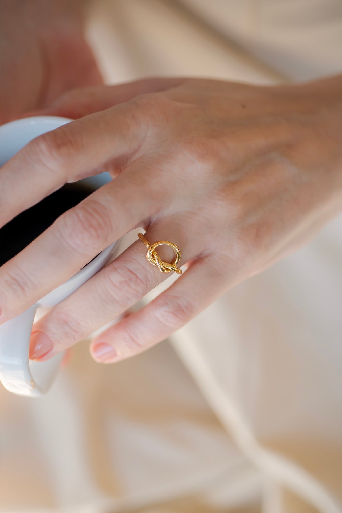 LINK – Modern Knot Statement Ring