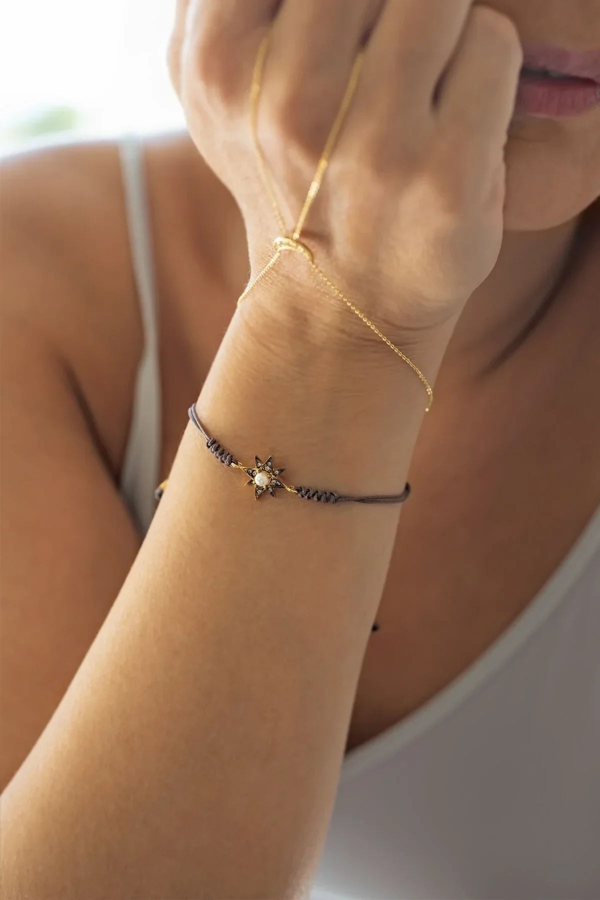 MINI LUNA – Moon Hand Chain & Star Bracelet Set