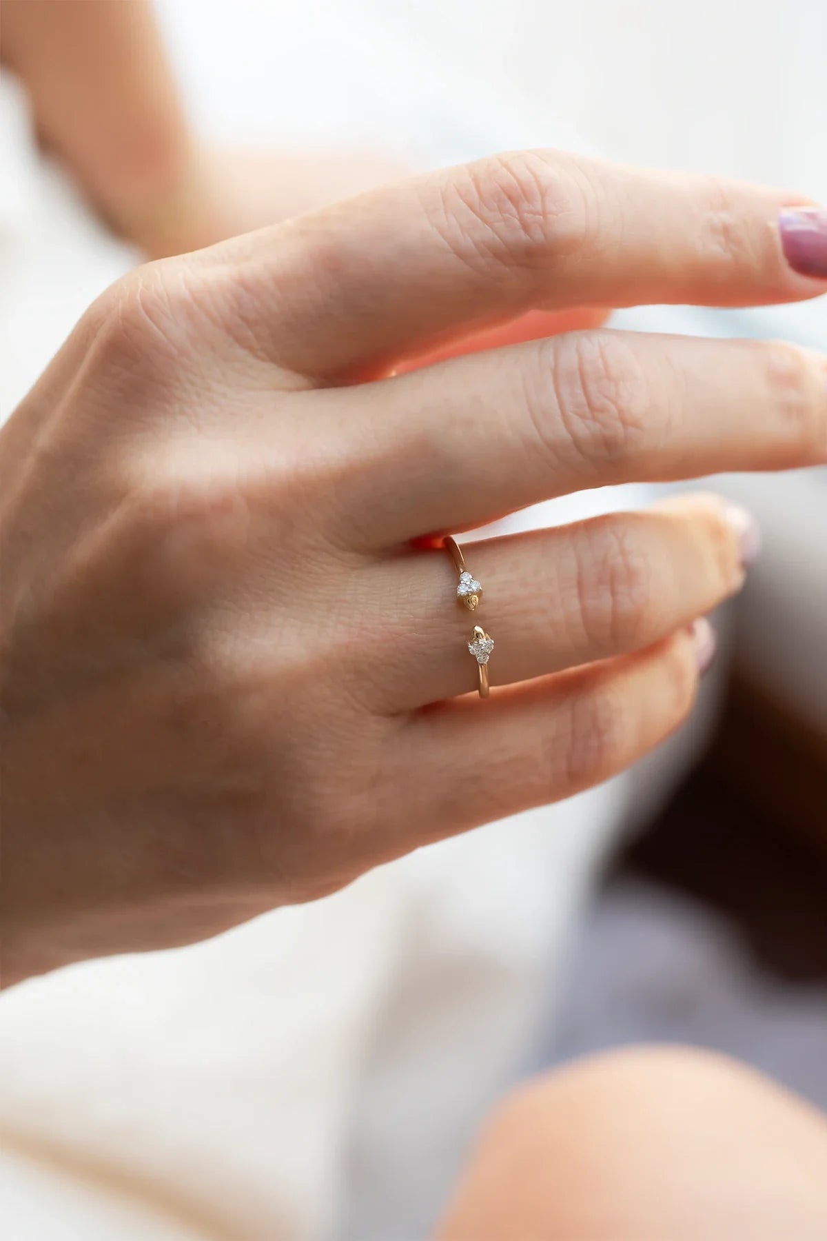 FLORA - Delicate Diamond Ring