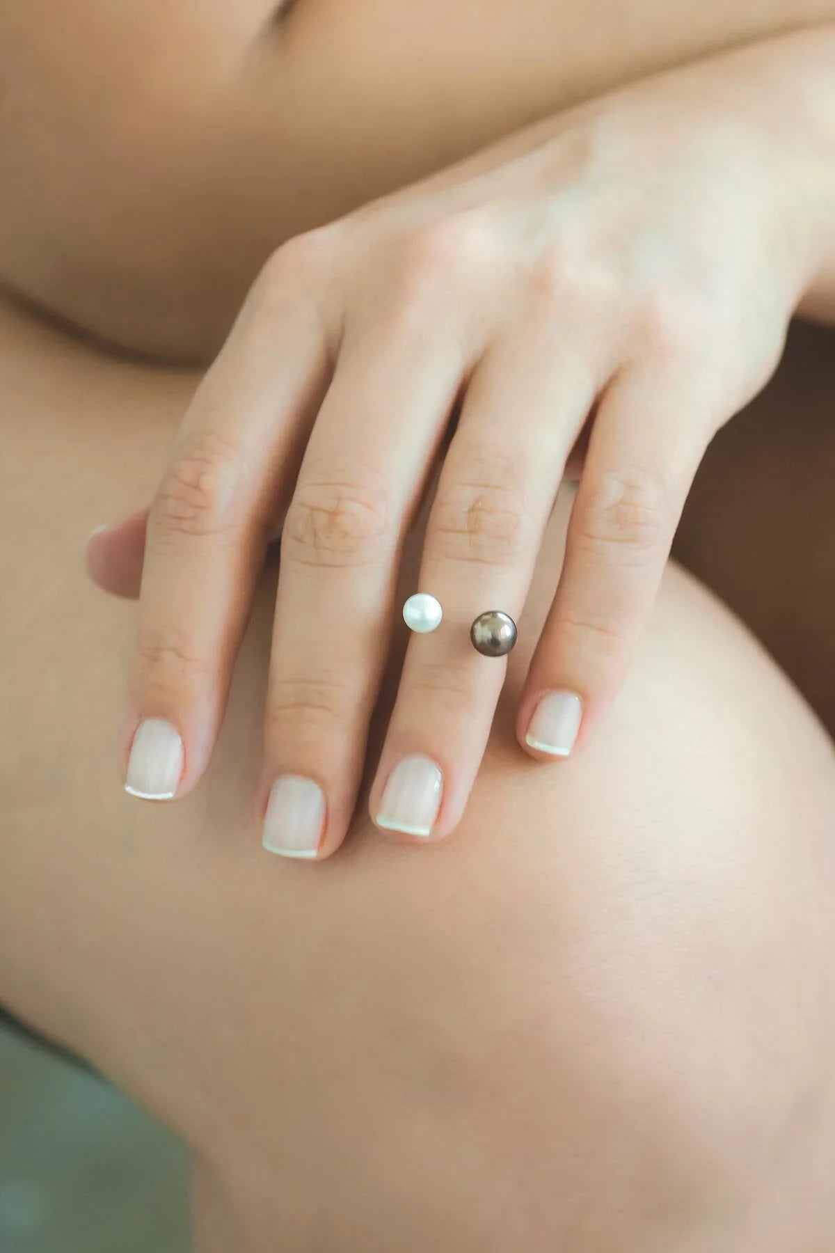 TWIN PEARLS – Adjustable Knuckle Ring