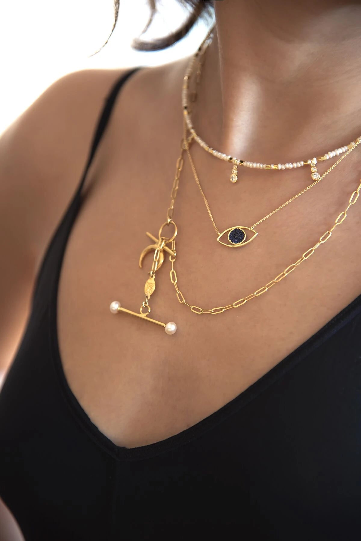 LUNA – Crescent Toggle Chain Necklace