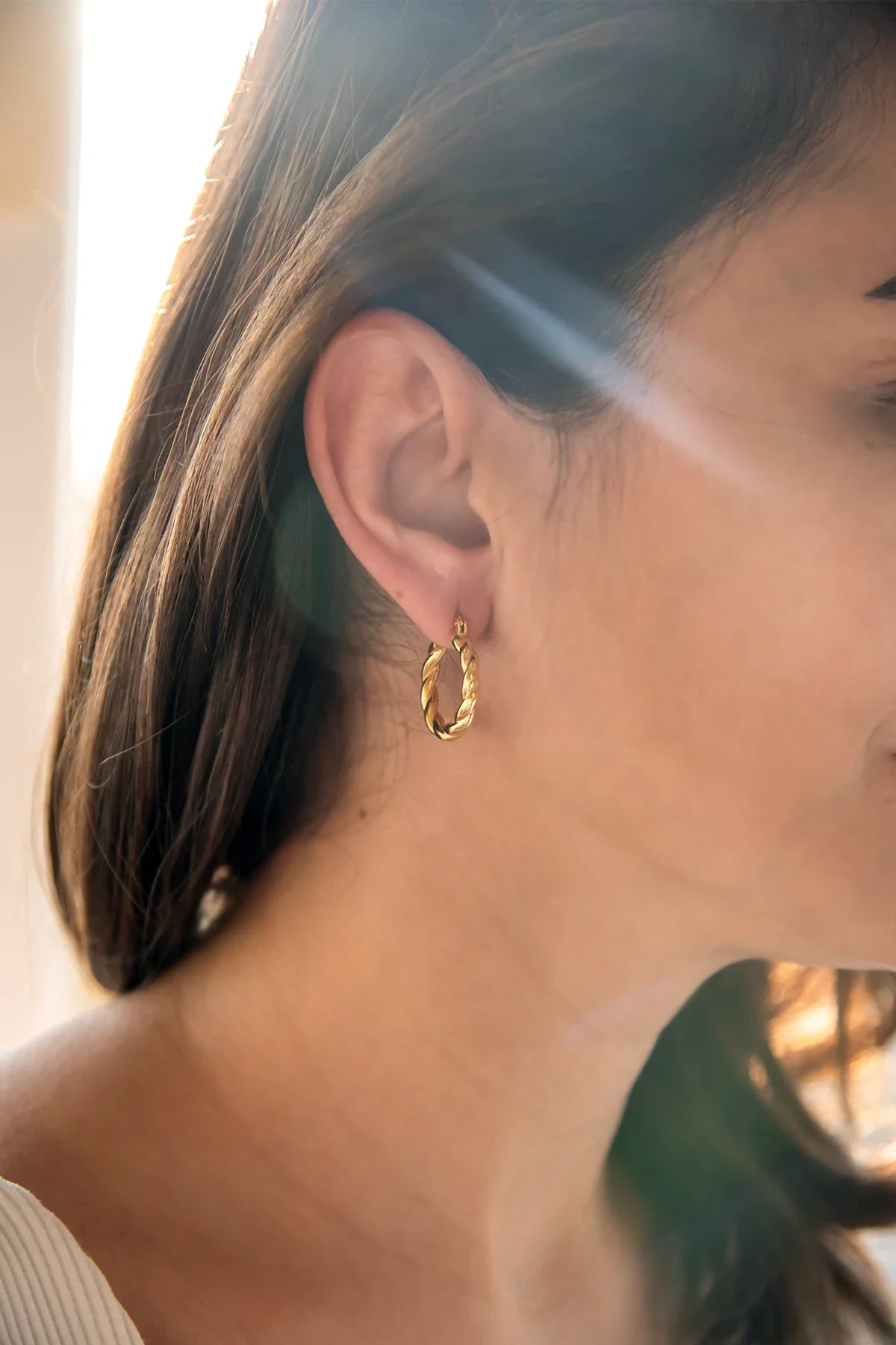 MARIS – Twisted Hoop Earrings