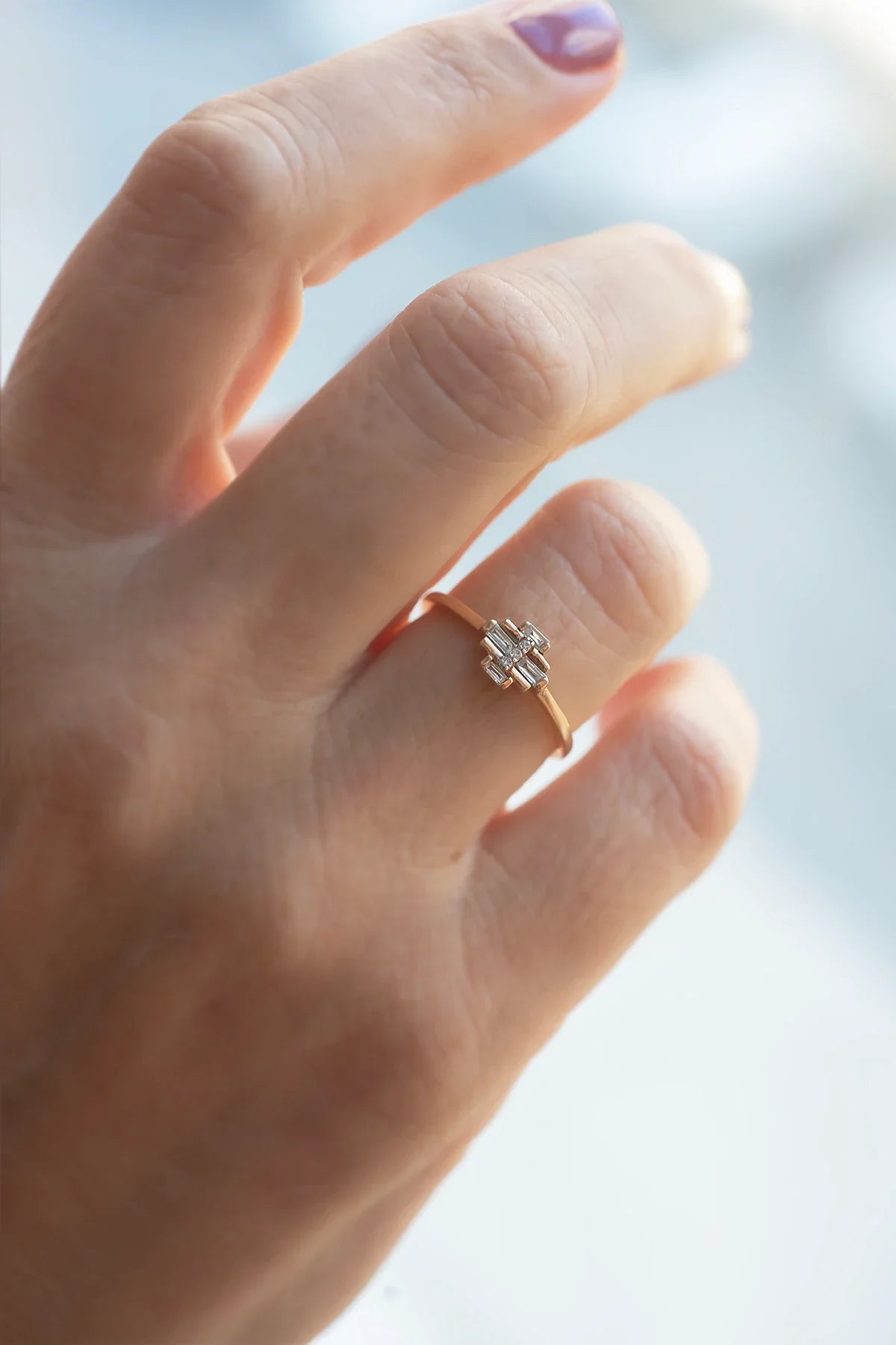 JULIET – Refined Baguette Diamond Ring