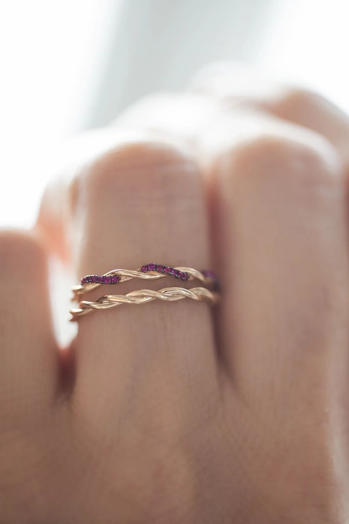IVY – 14K Gold Fine Twist Ring