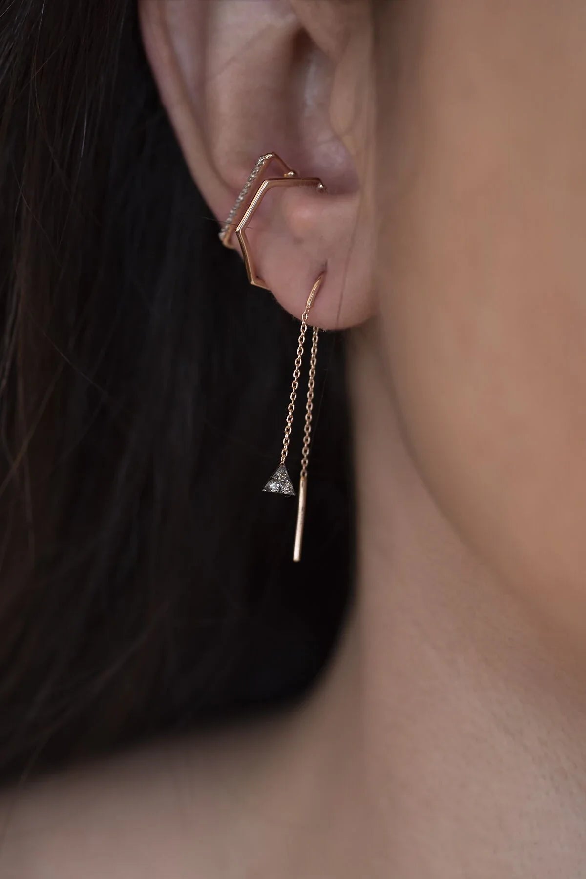 PENTAGON – 14K Gold Geometric Earcuff
