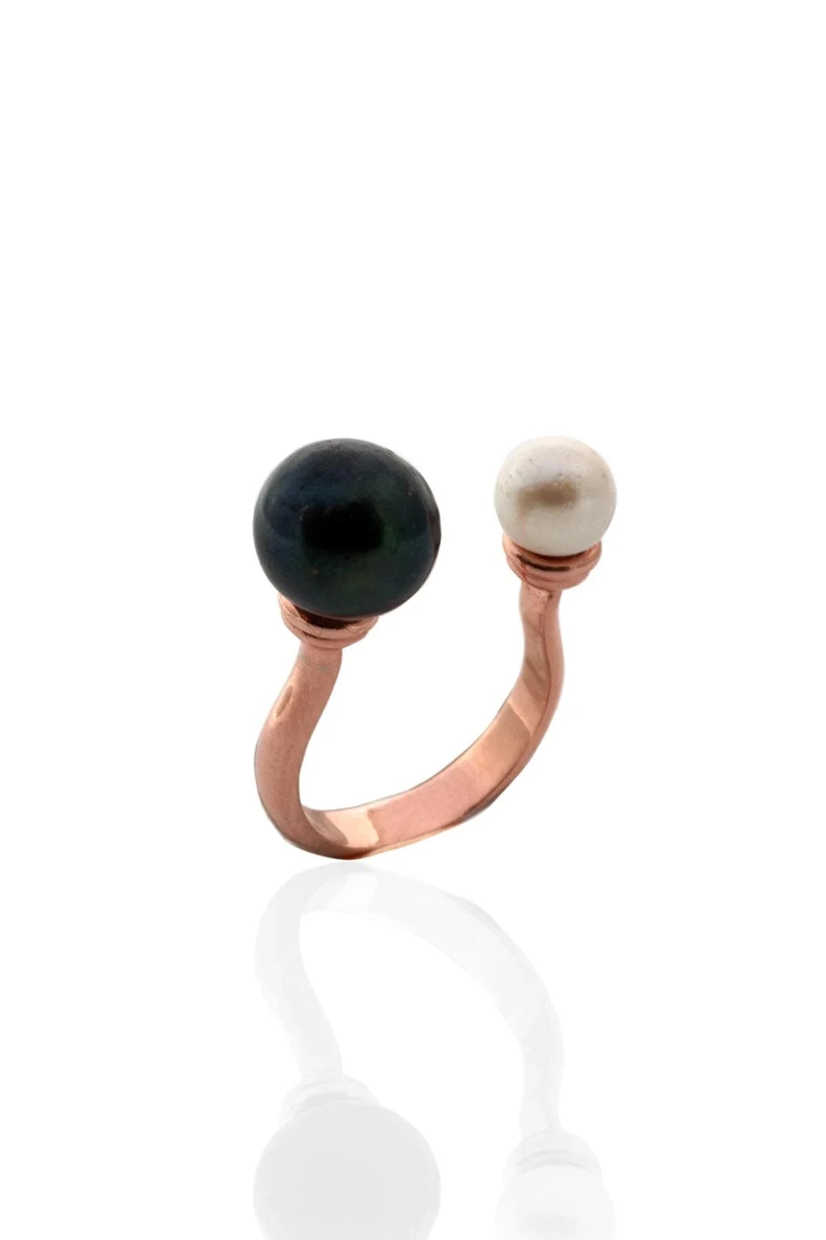 TWIN PEARLS – Adjustable Knuckle Ring