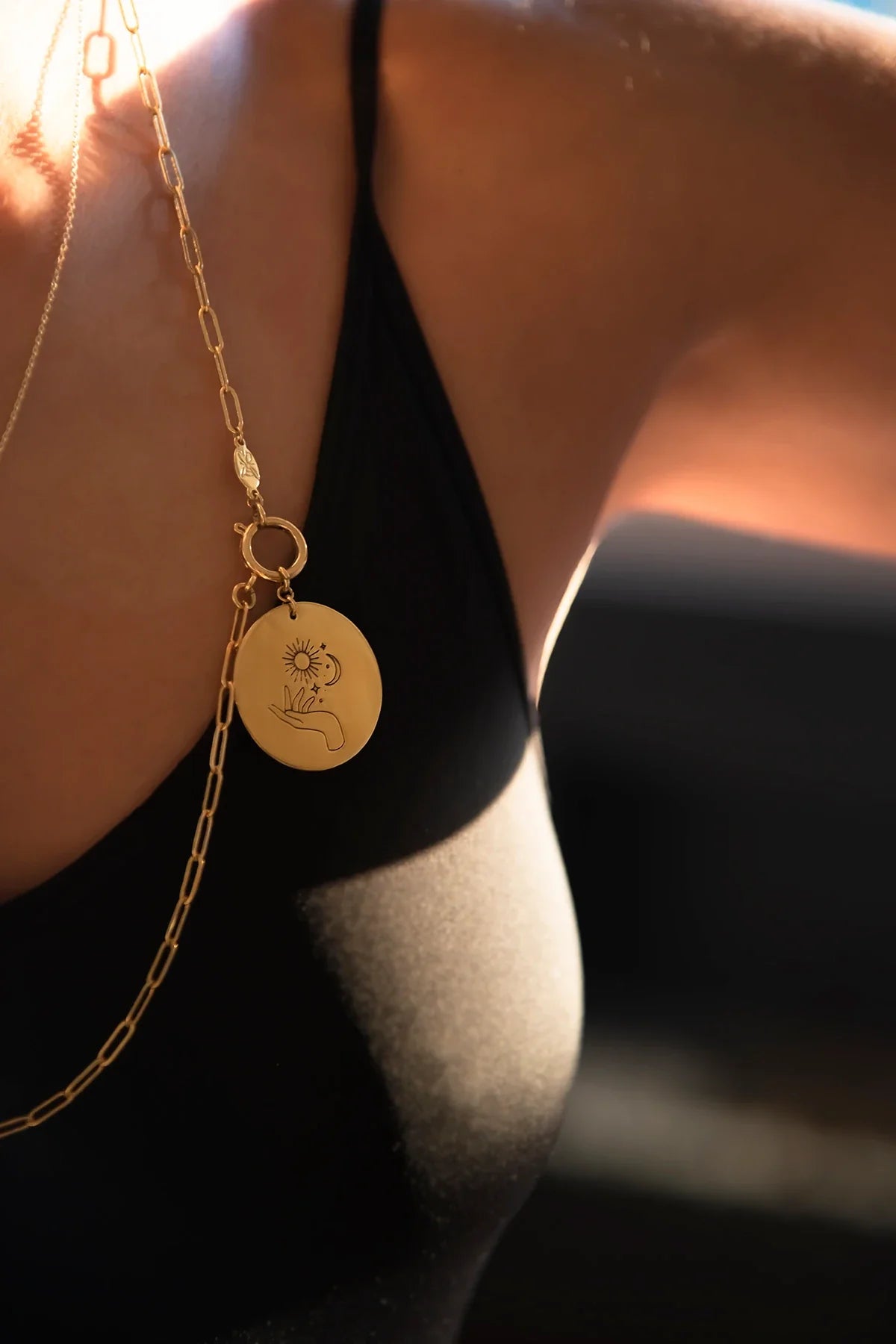 MAGIC HAND – Charm-Compatible Medallion Necklace