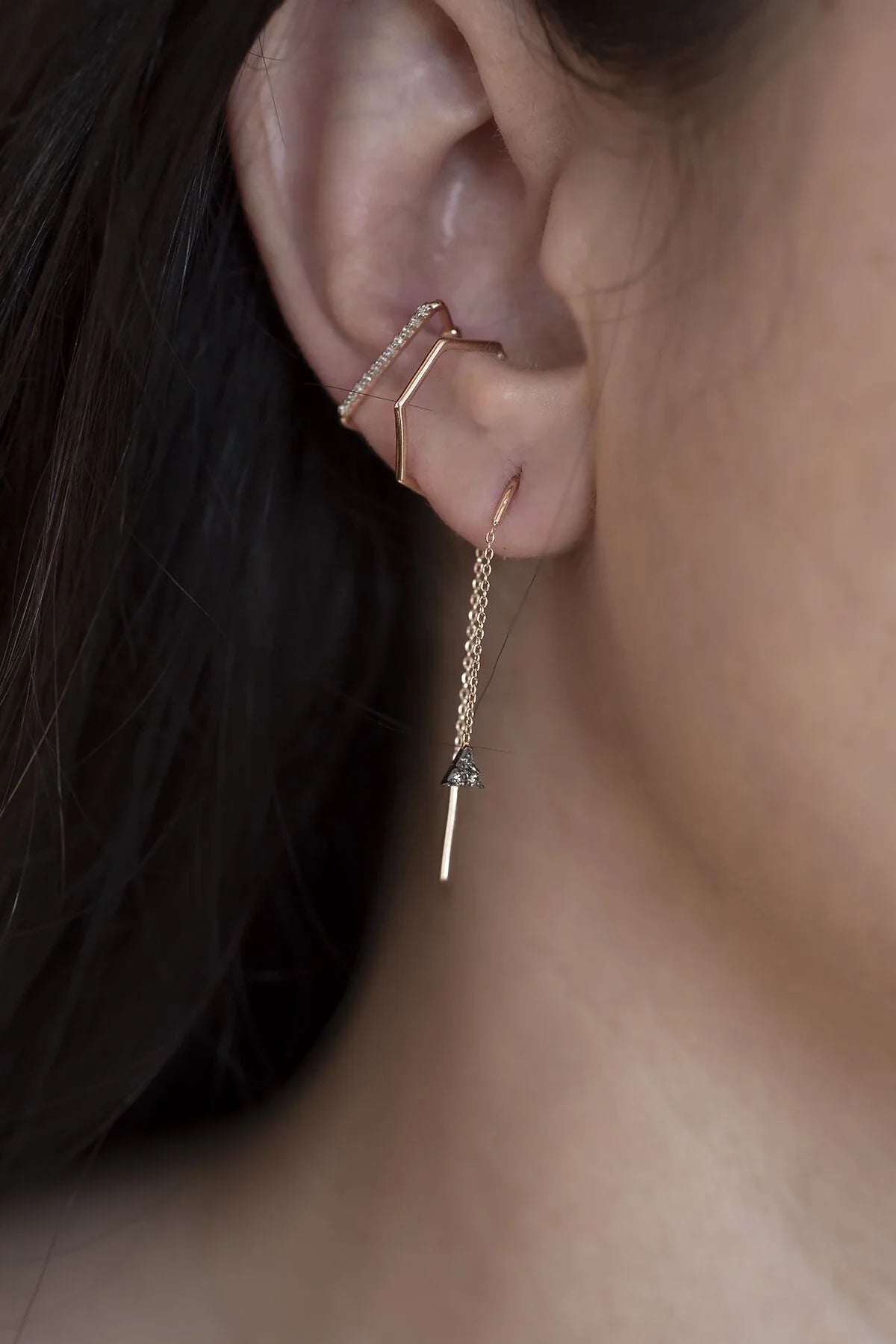 PENTAGON – 14K Gold Geometric Earcuff
