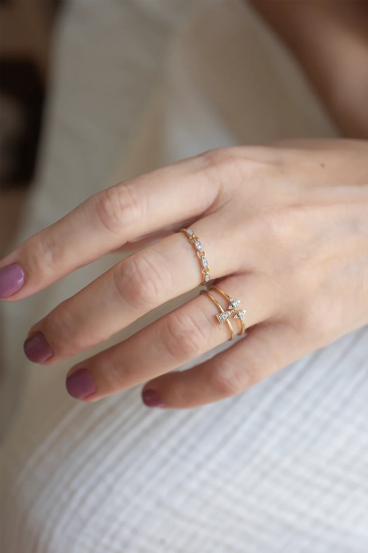 AMELIE - Minimal Wedding Band