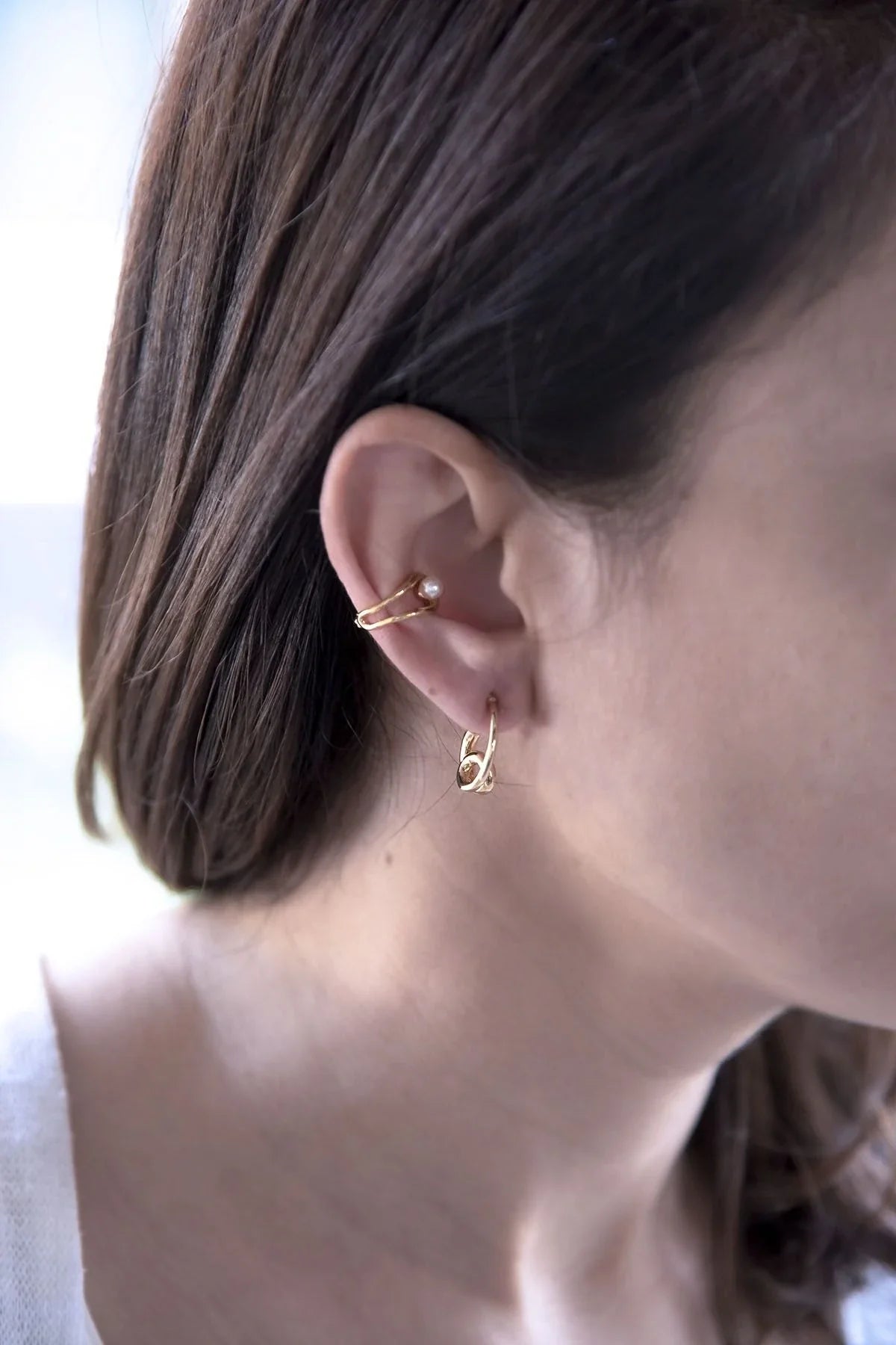 SWIRL – Sculptural Mini Hoop Earrings