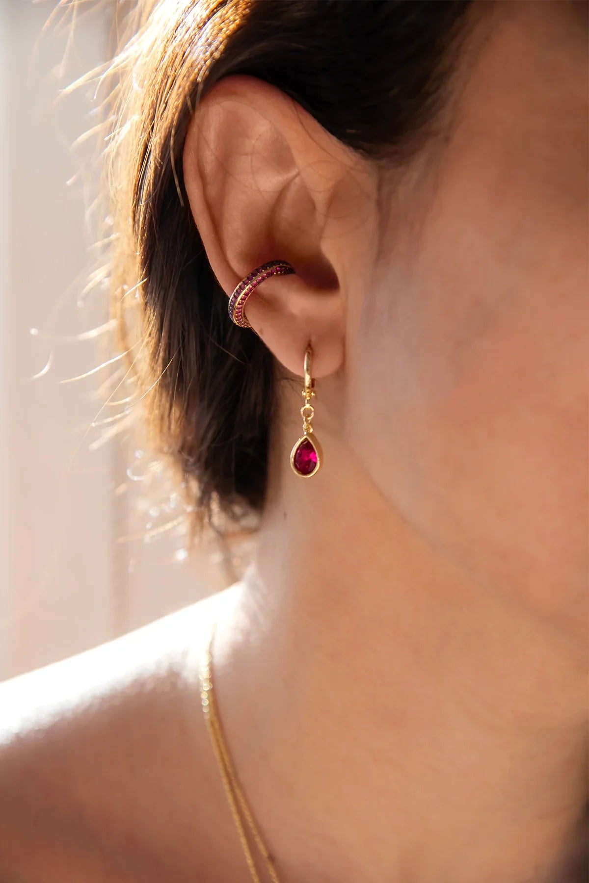 ANGELINA - Rubis - Huggie Earrings