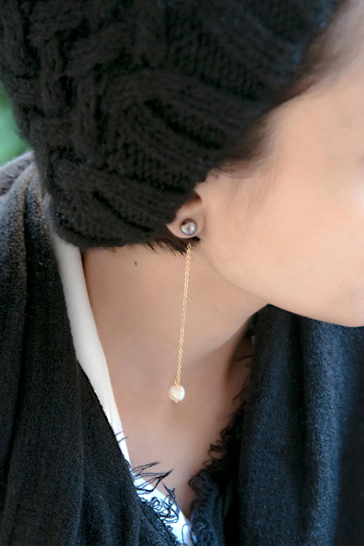 DANGLING PEARLS - Pearl Earrings